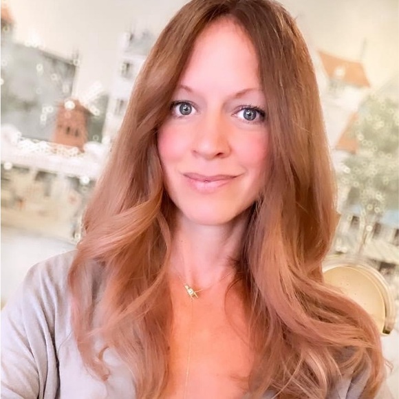 Meet your Posher, Jenni - Picture 1 of 1